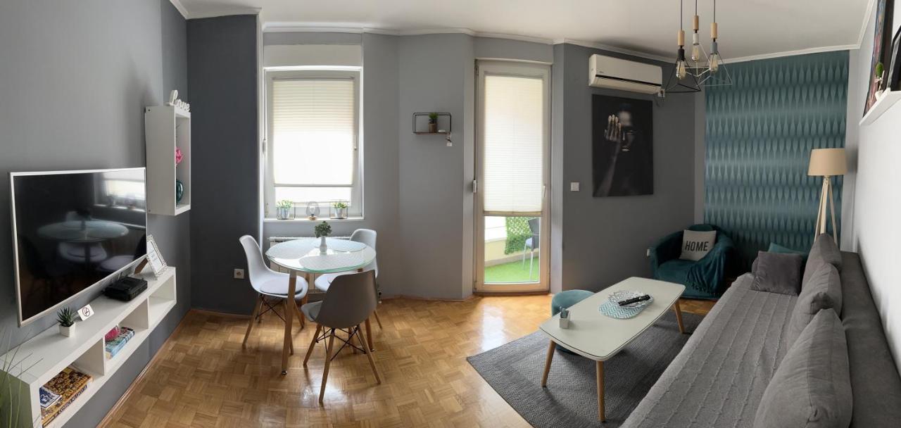 Apartment Teatar Тузла Екстер'єр фото