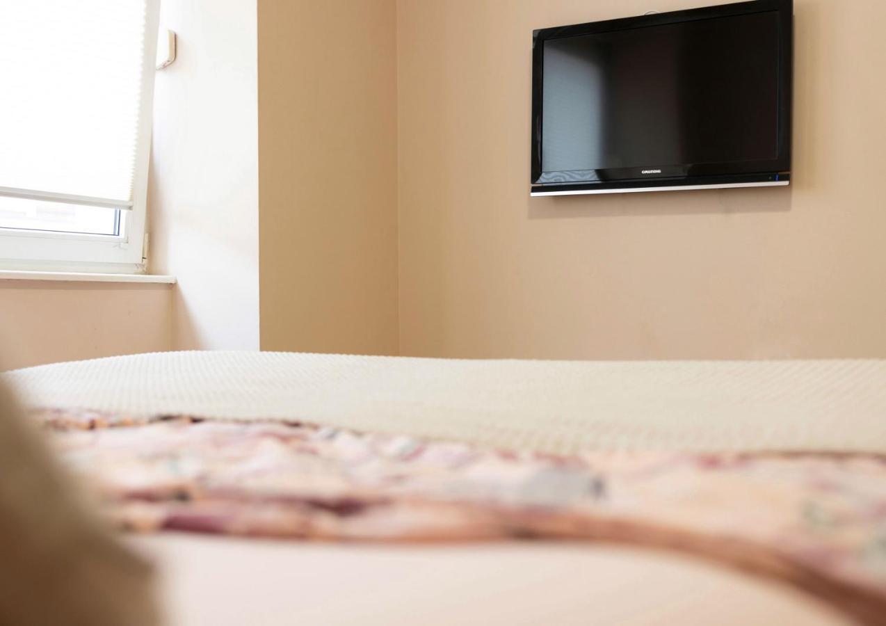 Apartment Teatar Тузла Екстер'єр фото